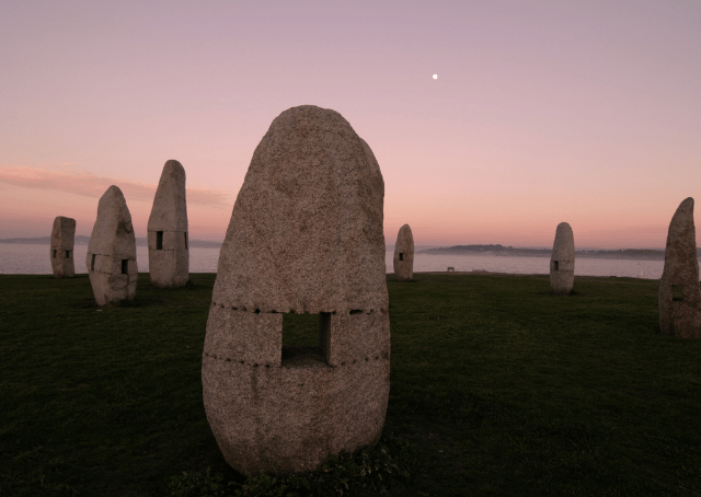 Monumentoj por la kelta dio Cú Chulainn