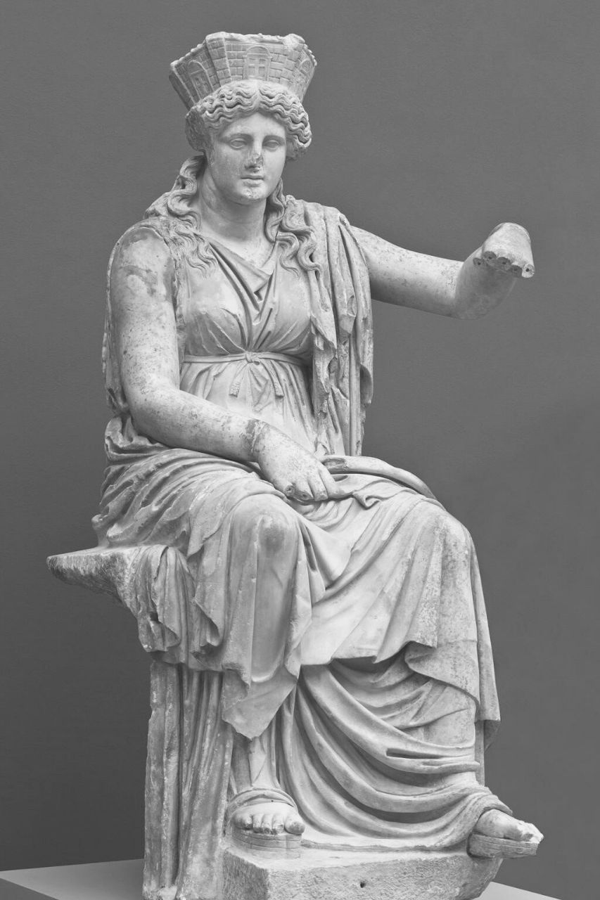 Statuo de la diino Rea