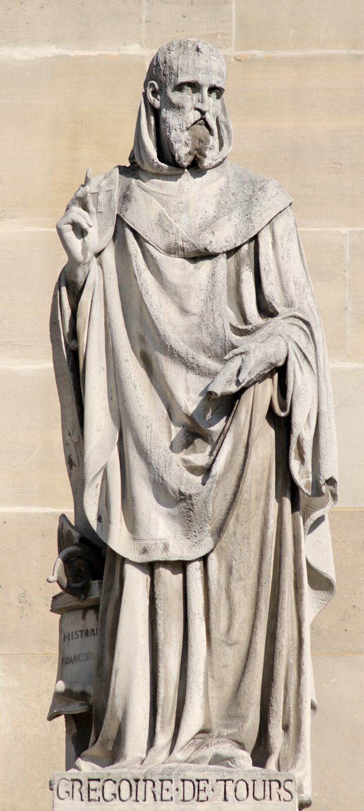 Statuo de Gregory of Tours, Jean Marcellin, 19-a jarcento, Louvre, Francio