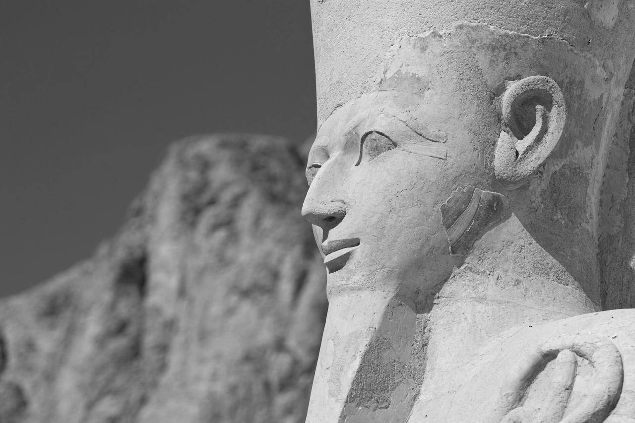 Hatshepsut: La Virino, Kiu Fariĝis la Reĝo de Egiptio