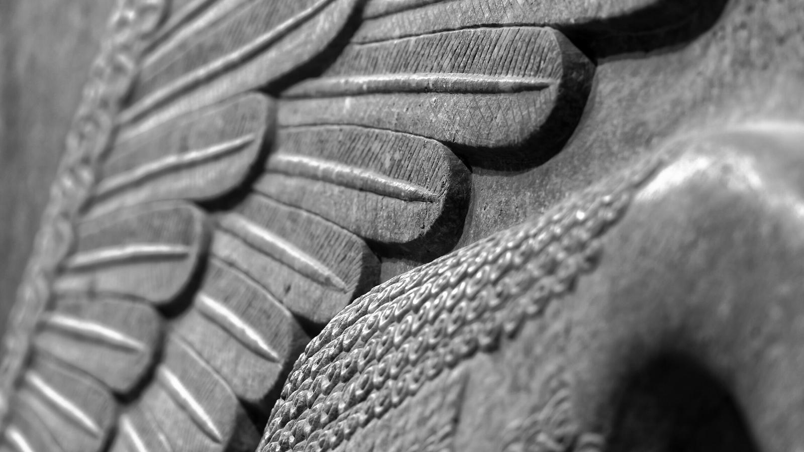 Detalo de la flugilo de Lamassu
