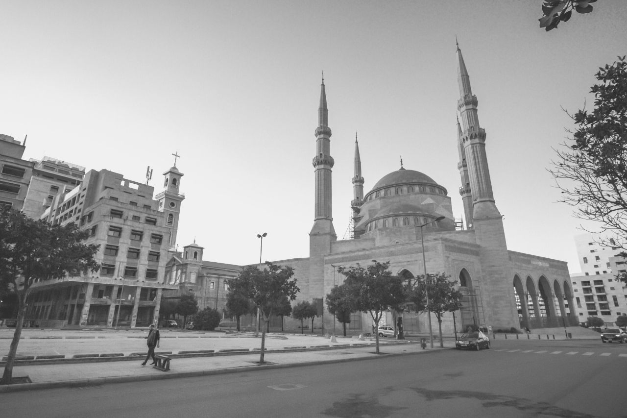 Libana Religio: La Sekretoj de Diversa Mezorienta Lando