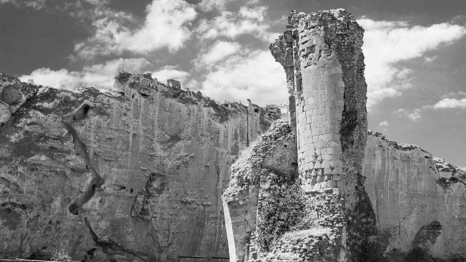 Kial la Akada Imperio Falis: La Kolapso de la Unua Imperio de Historio
