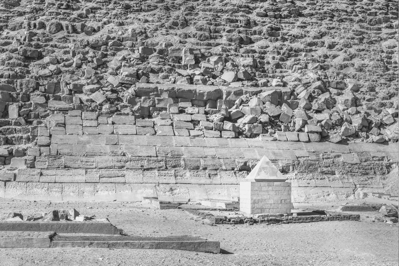 Sneferu: La Glora Faraono, Kiu Gvidis la Malnovan Regnon