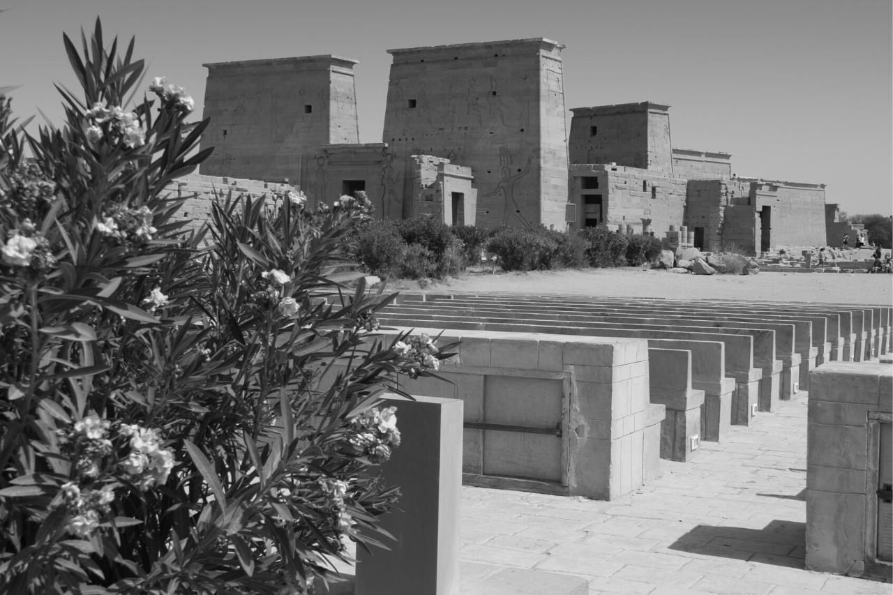 Templo de Philae: La Templo de Dioj, kiu Daŭris dum Multaj Periodoj