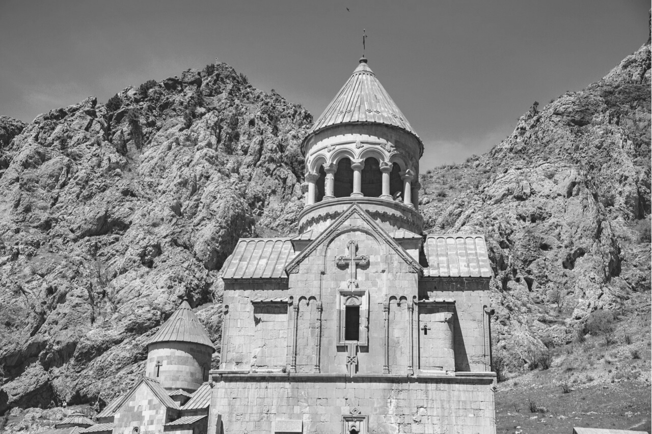 La Armena Eklezio - Historio, Originoj kaj Kredoj
